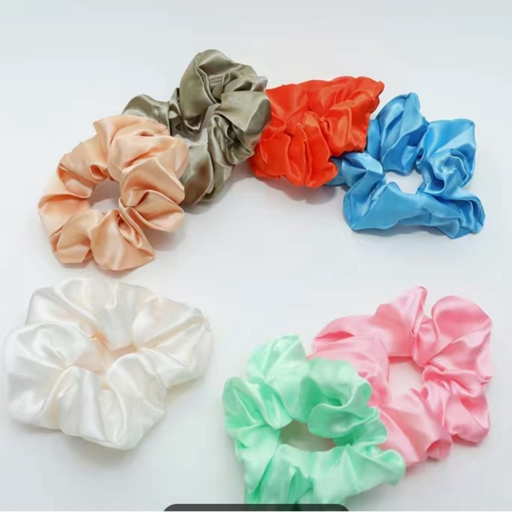 🆕30pcs, Satin Hair Scrunchies - Picture 2 of 3